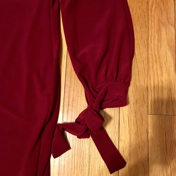 K too midi dress with cold shoulder - Picture 3 of 3